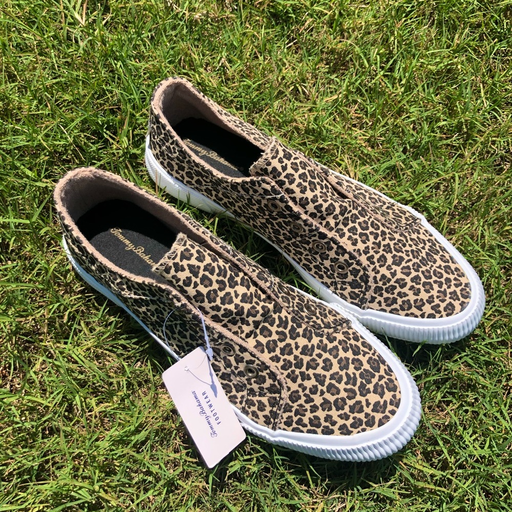 Tommy Bahama Leopard Print Sneakers